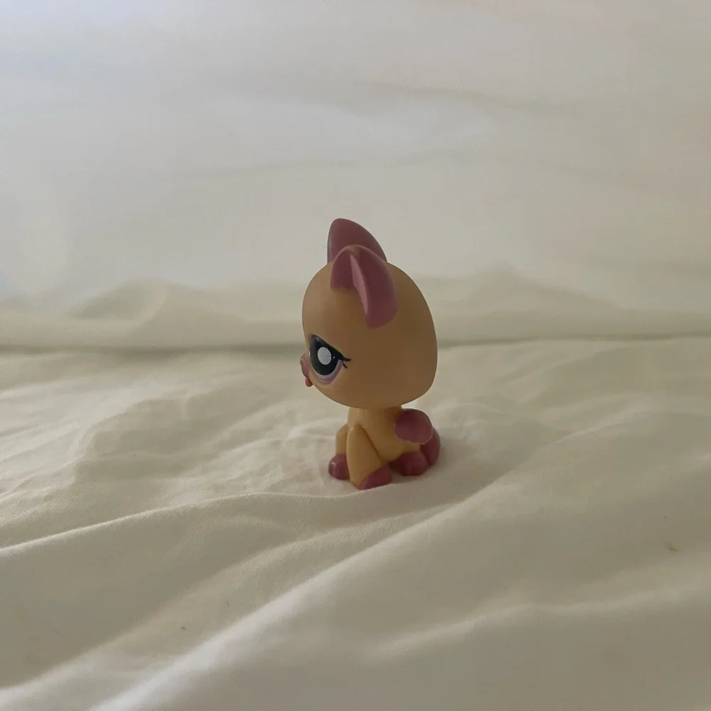 Littlest Pet Shop Cat #1468, Authentic paw up cat